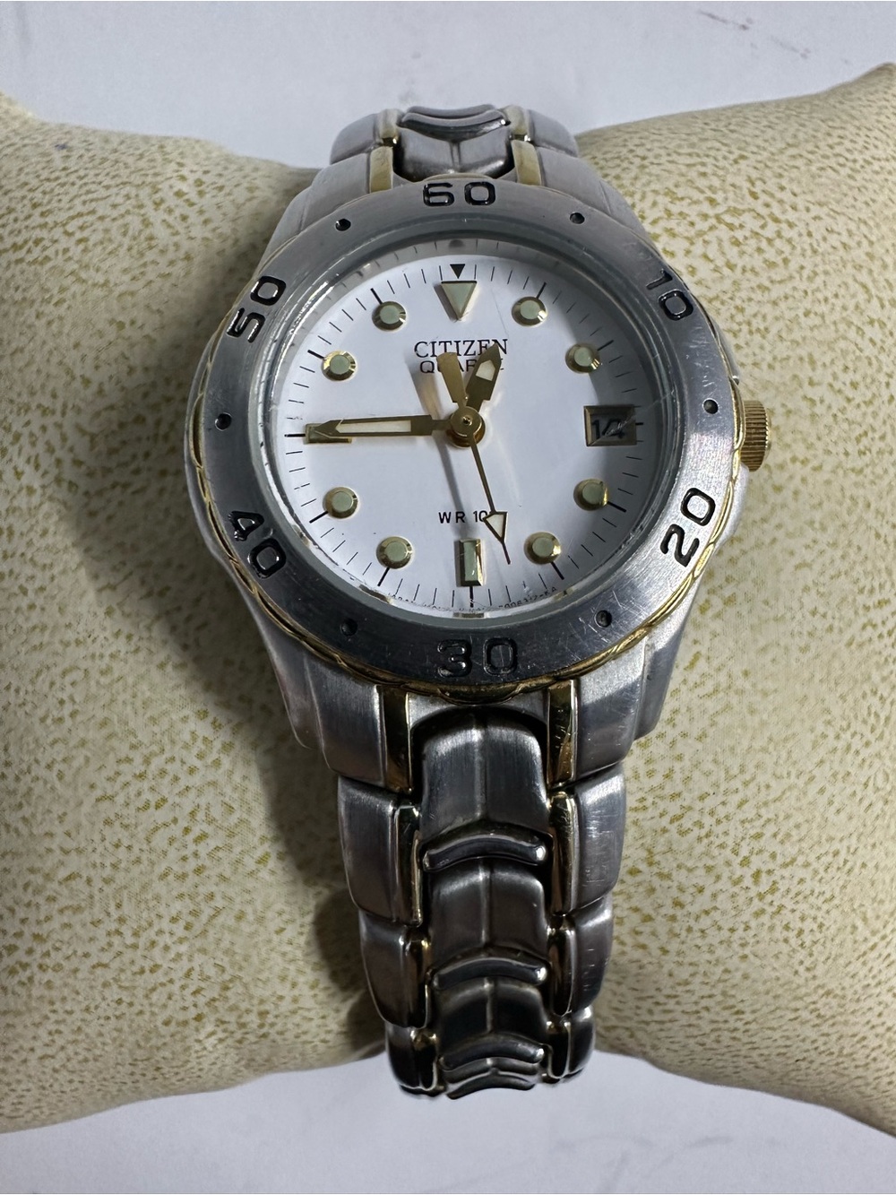 Citizen Two Tone Quartz Calendar Watch